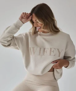 Wifey Statement Sweatshirt - Champagne